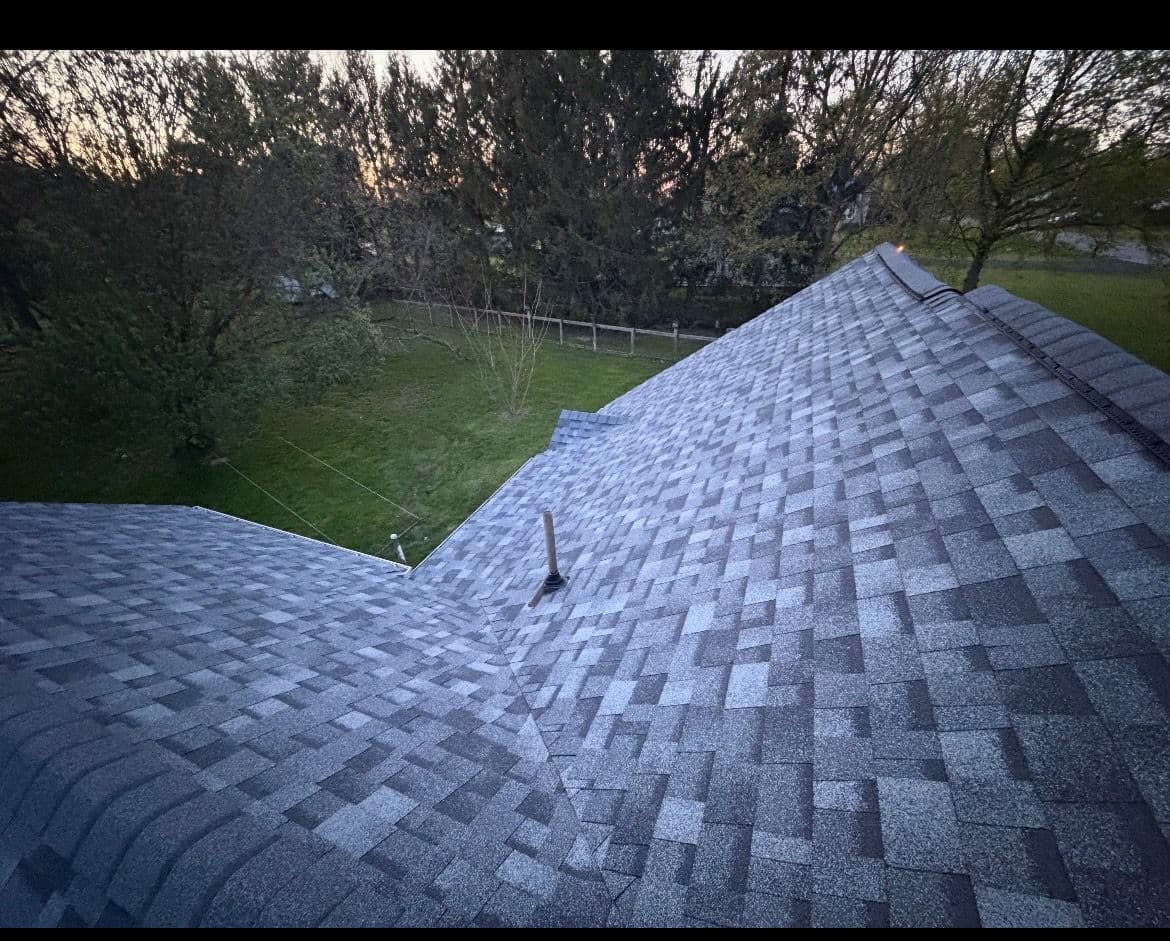 Gallery photos for Full Roof Replacement with Owens Corning Shingles in Gomer Ohio: Image #2