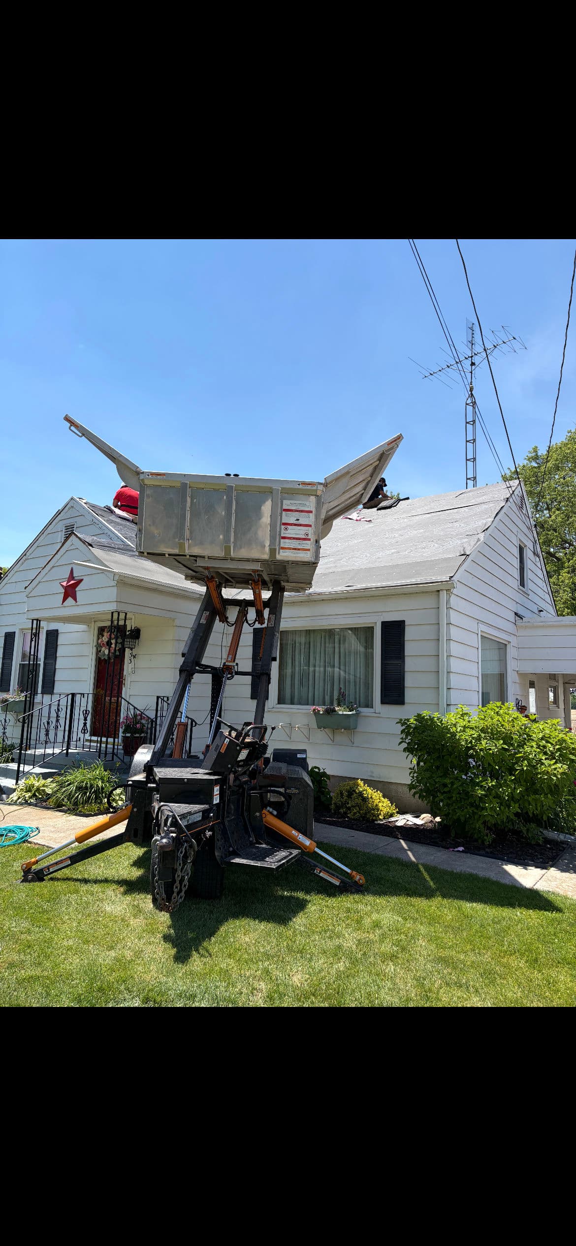 Gallery photos for Roof Replacement Done Right in Lima, OH: Image #1