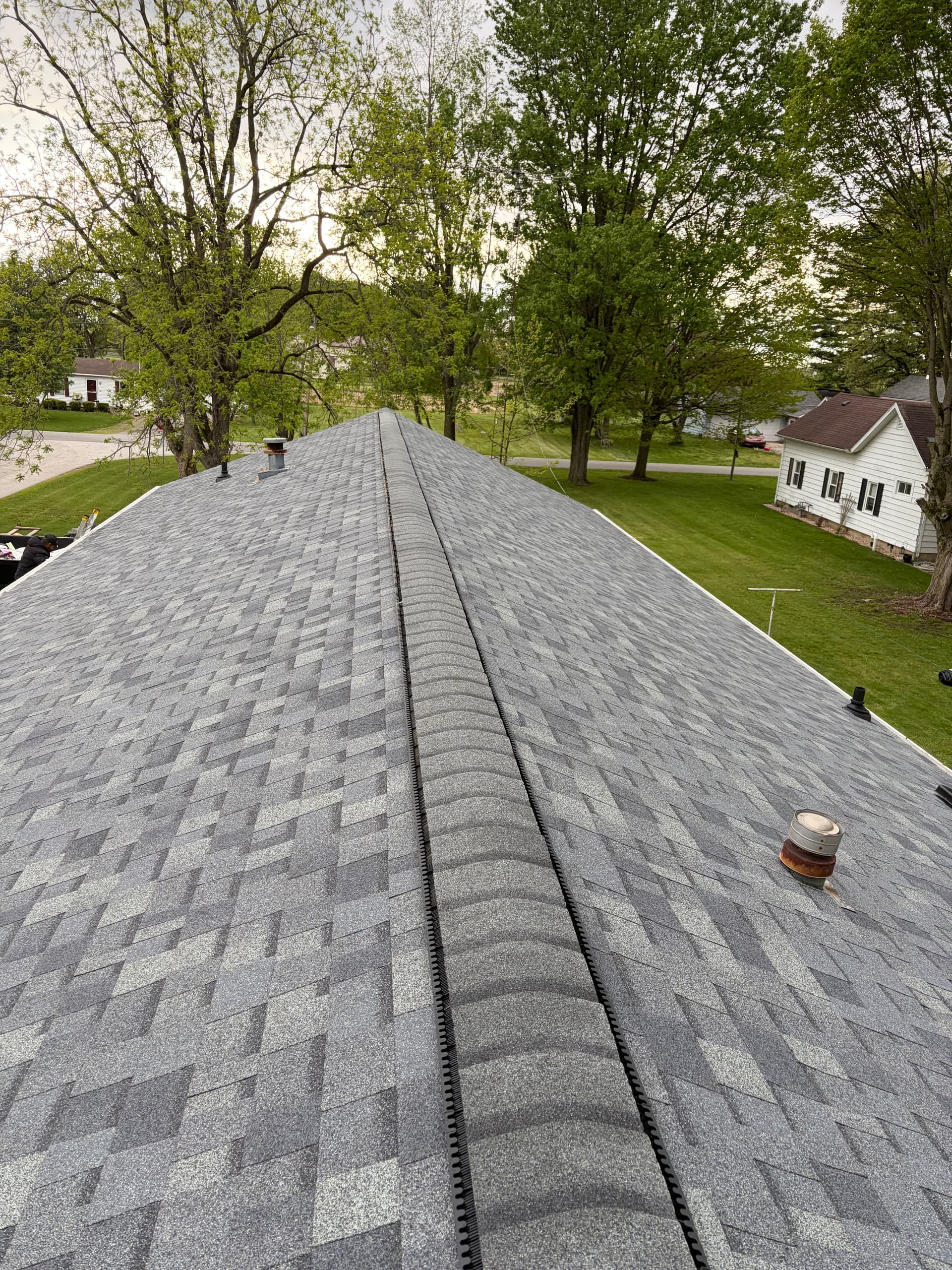 Gallery photos for Full Roof Replacement in McGuffey with Owens Corning Duration Shingles: Image #2