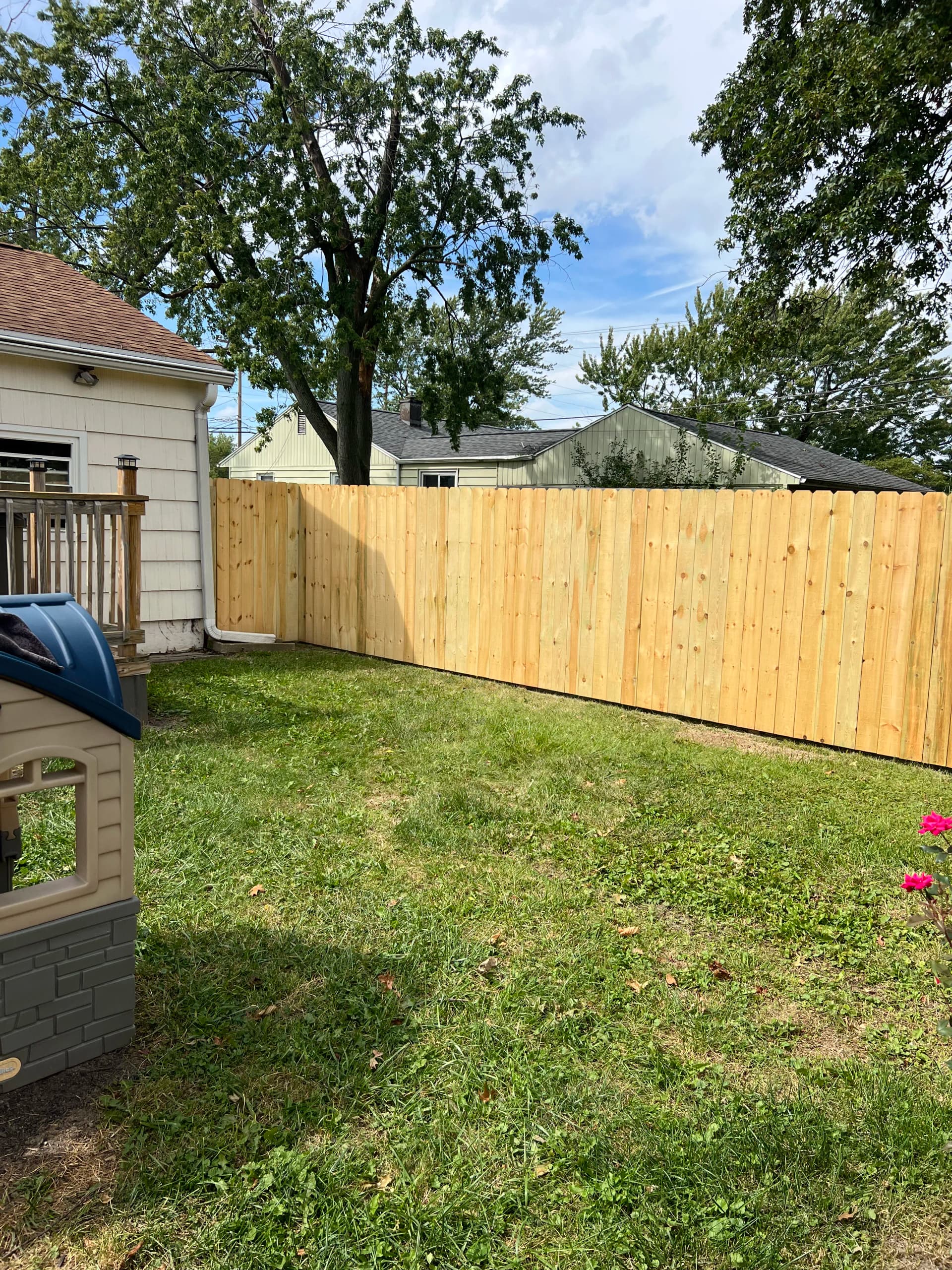 Wood Privacy Fence and Gate Installation in Lima Ohio