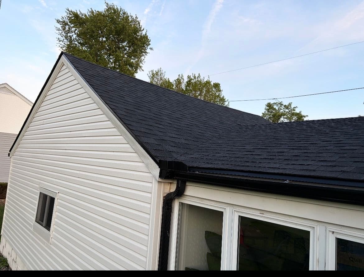 Gallery photos for Onyx Black Shingle Roof Installation in Lima Ohio: Image #2