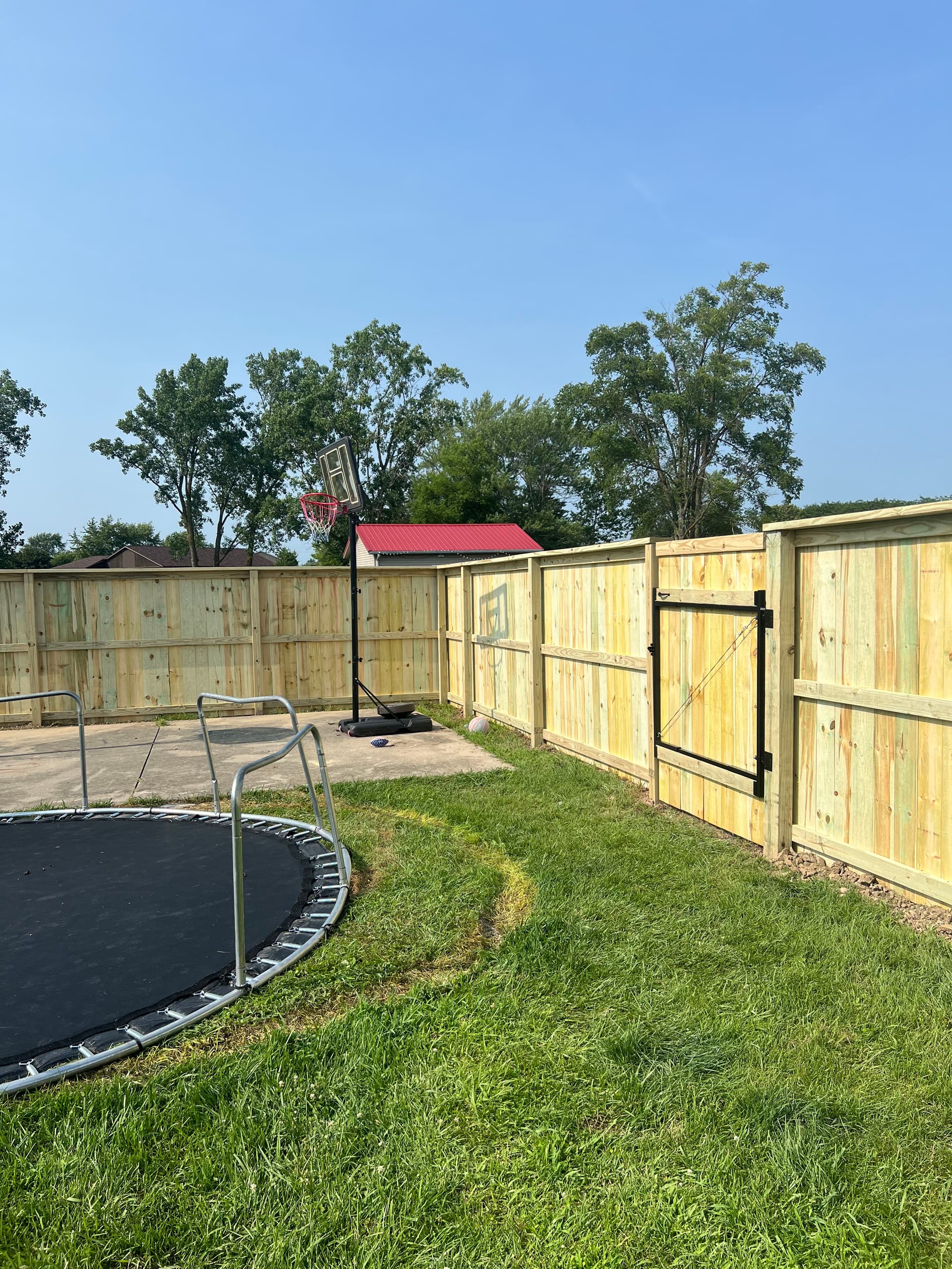 Gallery photos for 6-Foot Wood Privacy Fence with Cap and Trim in Lima: Image #1